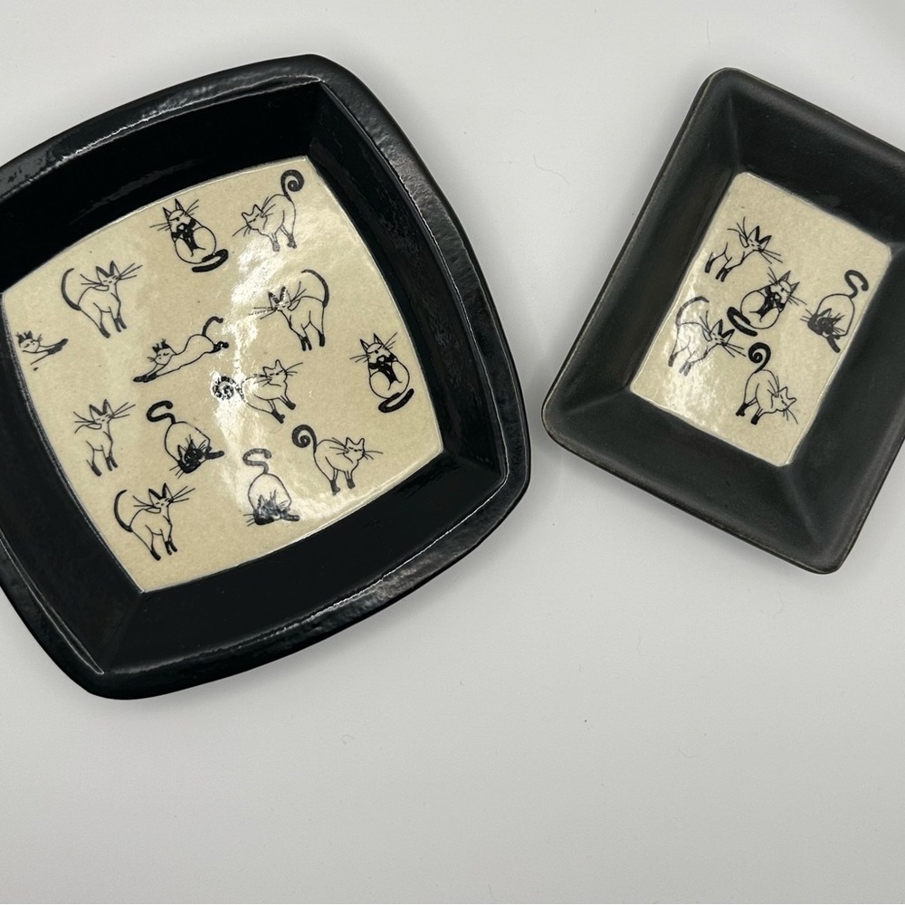 Two Unique Handmade Cat Design Ceramic Dishes - Picture 1 of 4
